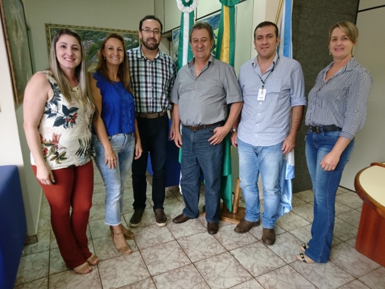 Diretor da 5Âª Regional de Saúde Visita Nova Laranjeiras e Convida Prefeito e Secretaria de Saúde para Reunião em Guarapuava